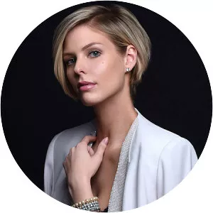 Emily Luther - Singer