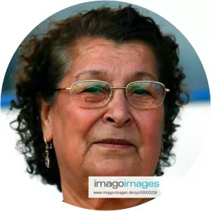 Emine Yakin photograph