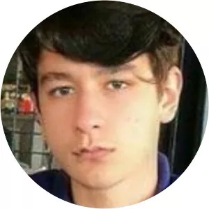 Emir Kaan Erik - Football player