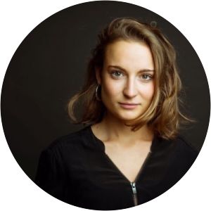 Emma Arquillue photograph