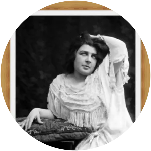 Emma Carelli - Italian operatic soprano