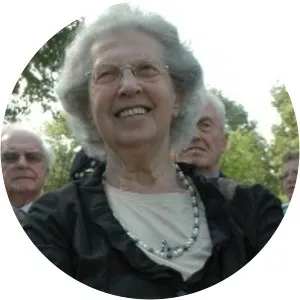 Emma de Winter - Isa Hoes' mother