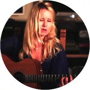 Emma Ejwertz - Swedish musician