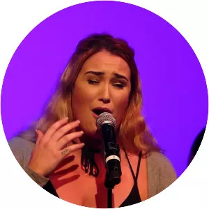 Emma Hunton - TV actor