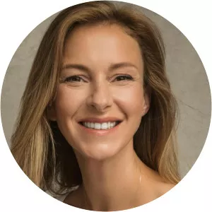 Emma Linley - Actress