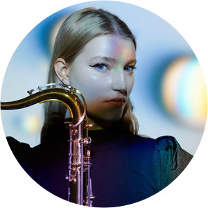 Emma Rawicz - Musician