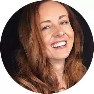 Emma WhispersRed - YouTuber