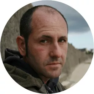 Emmanuel Viau - French author