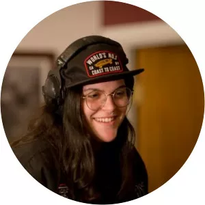 Emmily Barreto - Musical artist