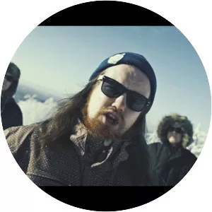 En kiellä enkä myönnä