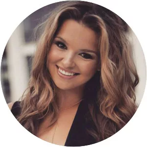 Enela Palavra - Musical artist