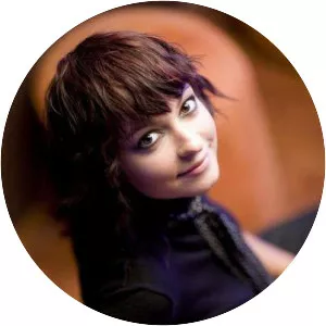 Enikő Hodosi - Musician