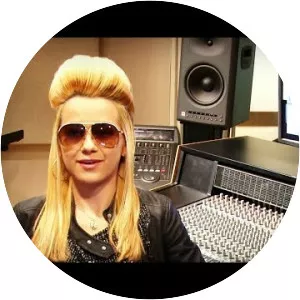 Enki Bello - Musical artist