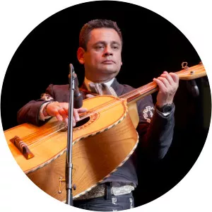 Enrique de Santiago - Musical artist