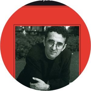 Entre paréntesis Roberto Bolaño