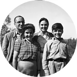 Enzo Sereni - Writer