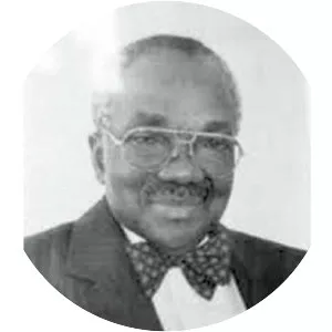 Ephraim Akpata