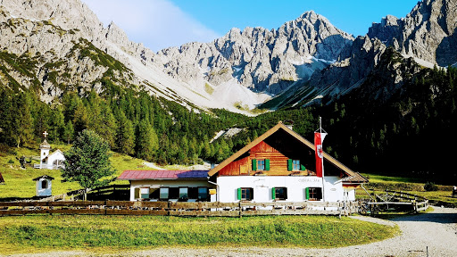 Eppzirleralm - Mountain cabin in Scharnitz, Austria