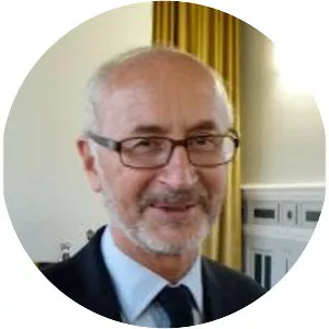 Eric Roussel - Political scientist