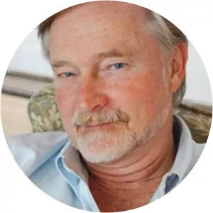 Erik Larson