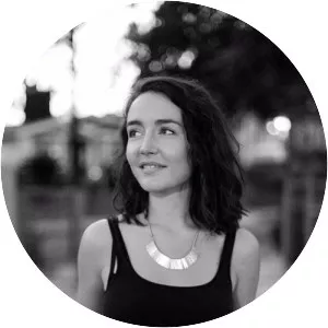 Erin Bentlage - Musical artist