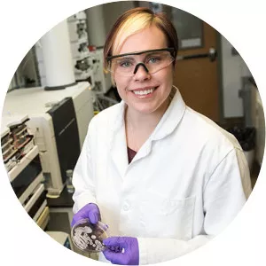 Erin E Carlson - Researcher