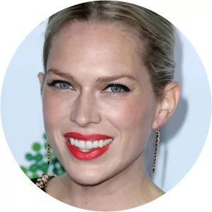 Erin Foster - American writer