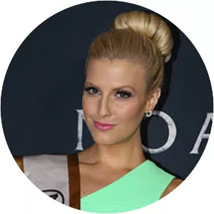 Erin Holland - Singer