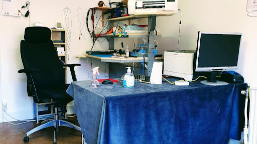 Erkan Mobil Lab - Mobile phone repair shop in Stromstad, Sweden