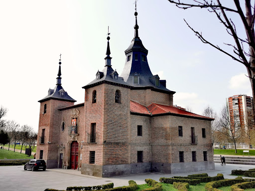Ermita Virgen Del Puerto