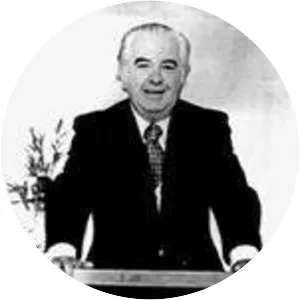 Ernesto Albán