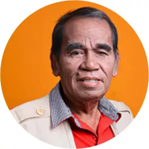 Ernesto Lariosa - Filipino writer