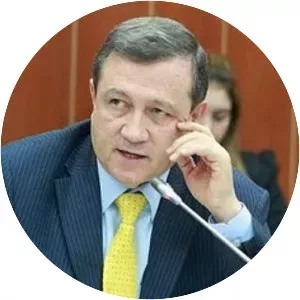 Ernesto Macías Tovar