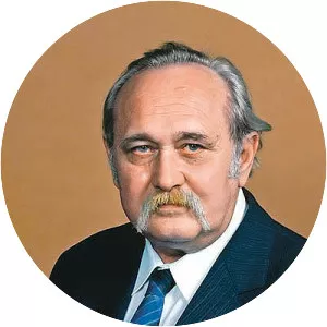 Ernő Pesovár