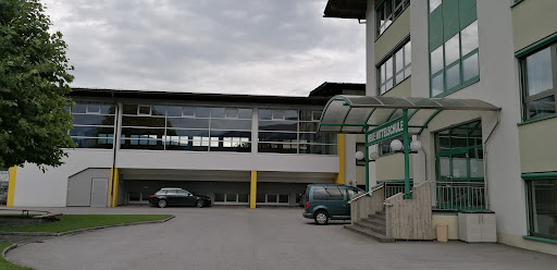 Erwachsenenschule Mittleres Zillertal - Adult education school in Stumm, Austria