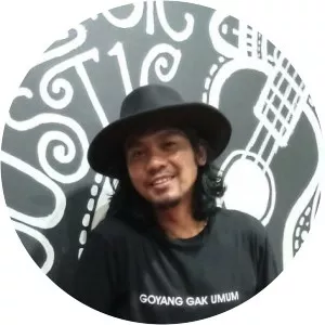 erwin gutawa ryo damara - Musical artist