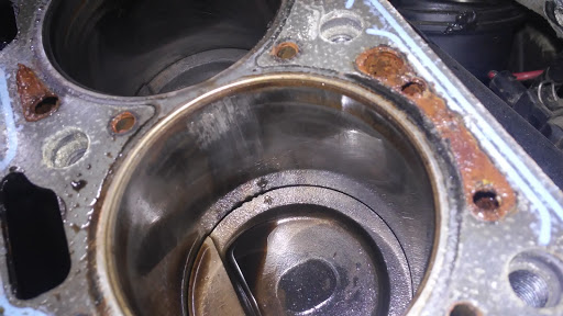 Escapes Pevidem - Car repair and maintenance service in Sao Jorge de Selho, Portugal