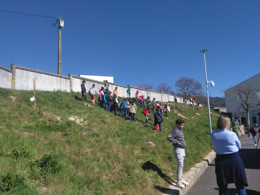 Escola EB 2, 3 de Amares - School in Besteiros, Portugal
