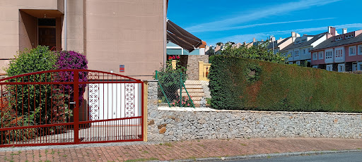 Escuela de canto y guitarra Aida Rado - Music school in Spain