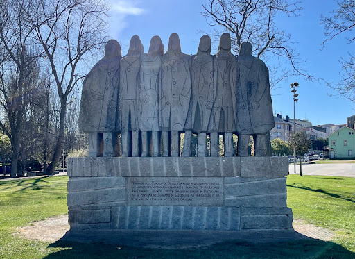 Escultura al Emigrante