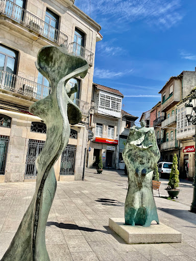 Escultura As Penlas - Sculpture in Redondela, Spain