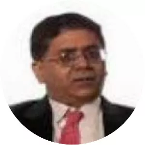 Esmayeel Shroff - Indian film director