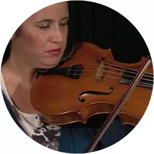 Esra Pehlivanli - Musician