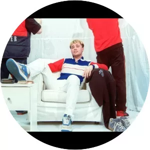 Essu12 - Musical artist