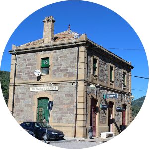 estación de tren castiello-pueblo santa maria y la peña