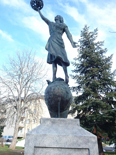 Estatua al Premio Plaza Mayor