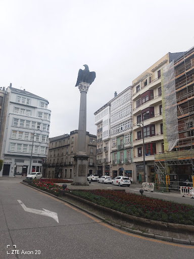 Estatua da Aguia photograph