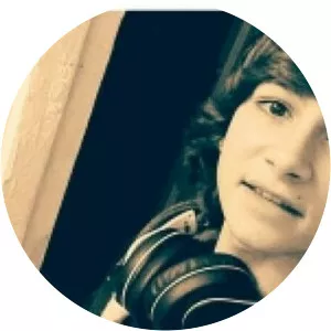 Esteban Costoso - Singer