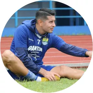 Esteban Vizcarra - Football player