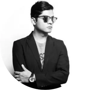 estefani brolo jono jones - Singer